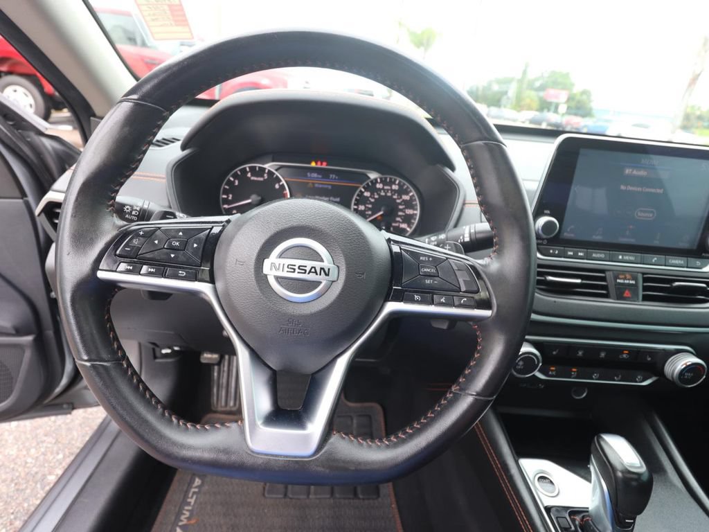 Used 2020 Nissan Altima 2.5 SR w/ Premium Package FWD image 17