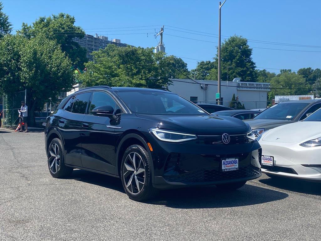 Certified 2023 Volkswagen ID.4 Pro S AWD/4WD image 1