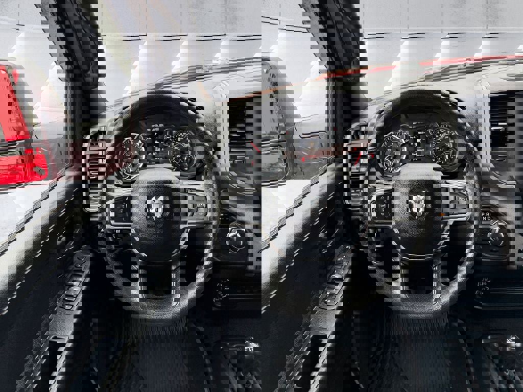 Used 2024 RAM 2500 Tradesman w/ Chrome Appearance Group image 13