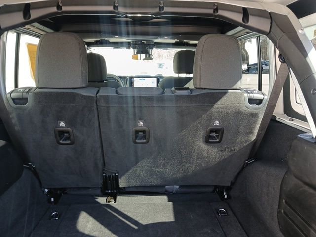 Used 2024 Jeep Wrangler Sport S image 12