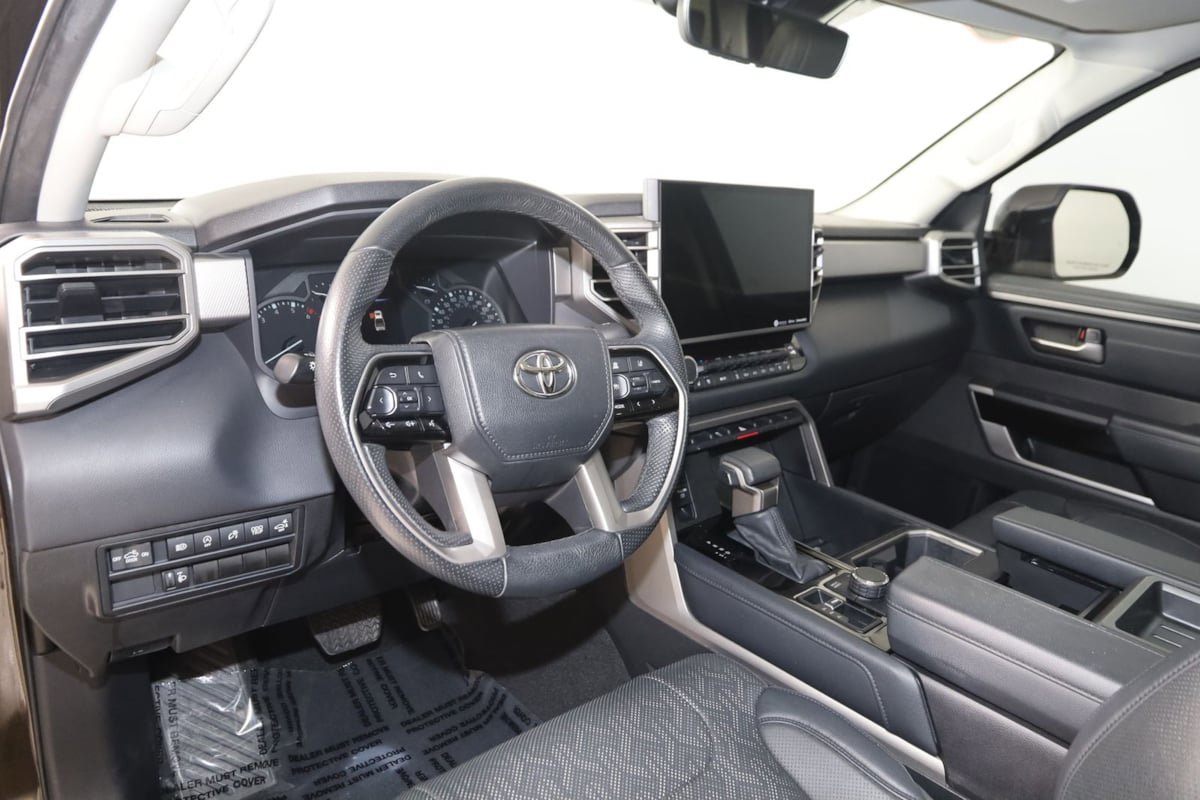 Used 2022 Toyota Tundra Limited AWD/4WD image 25