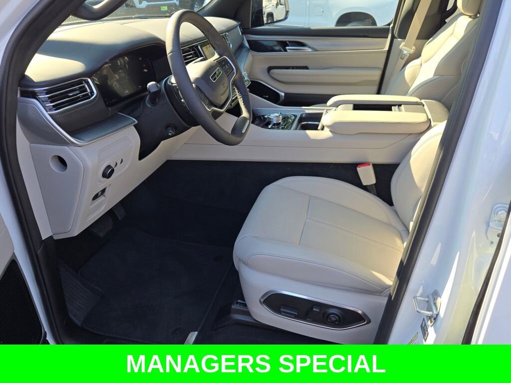 New 2026 Jeep Grand Wagoneer Limited AWD/4WD image 28