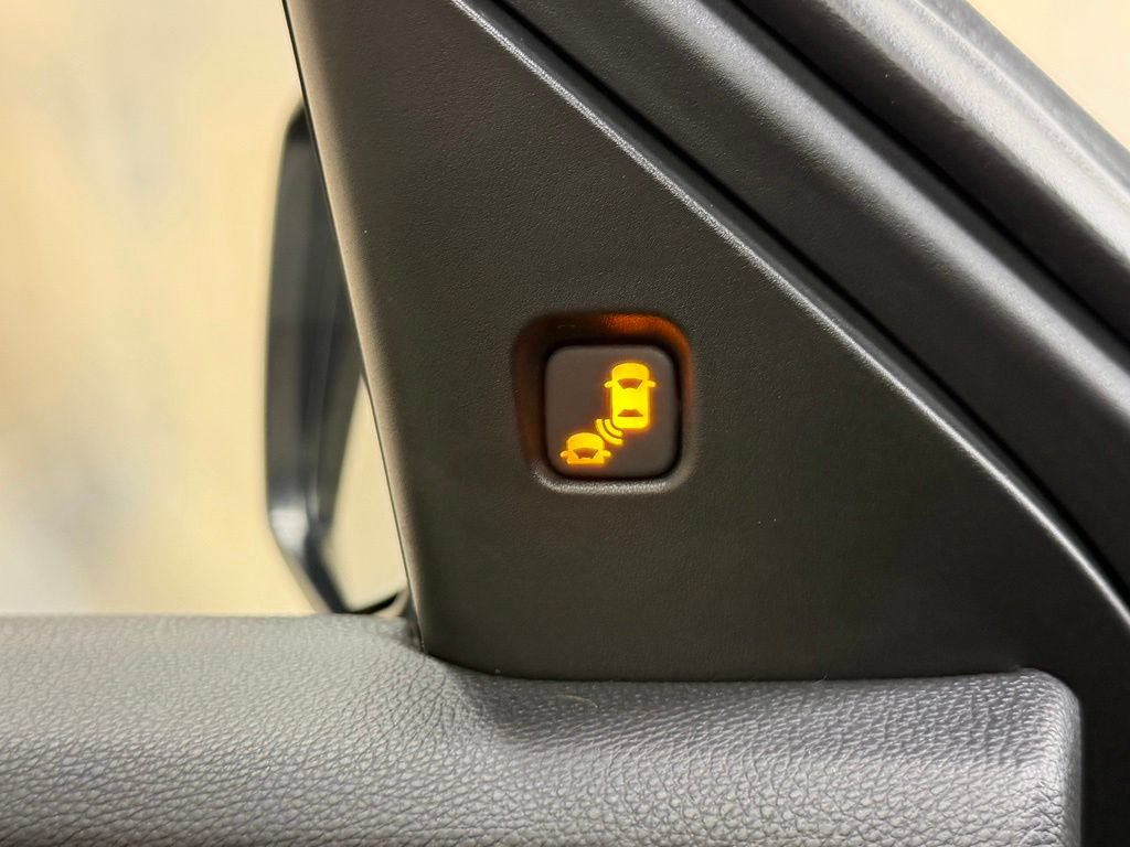 Used 2023 Acura RDX AWD w/ Technology Package image 19