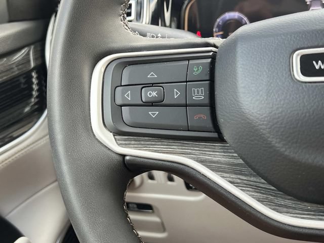 Used 2022 Jeep Wagoneer Series III AWD/4WD image 28