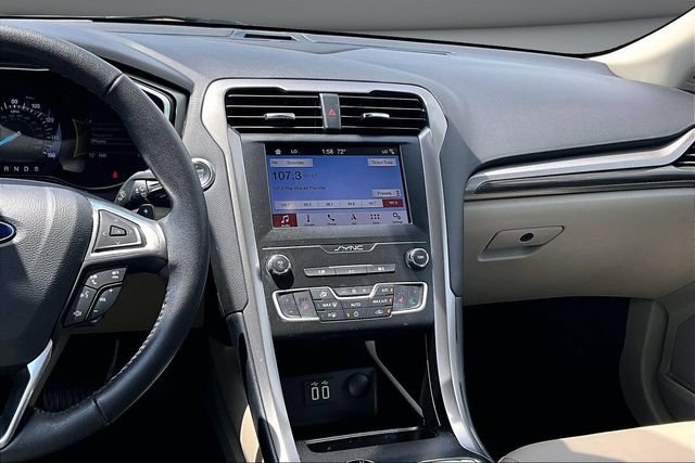 Used 2019 Ford Fusion SEL FWD image 9