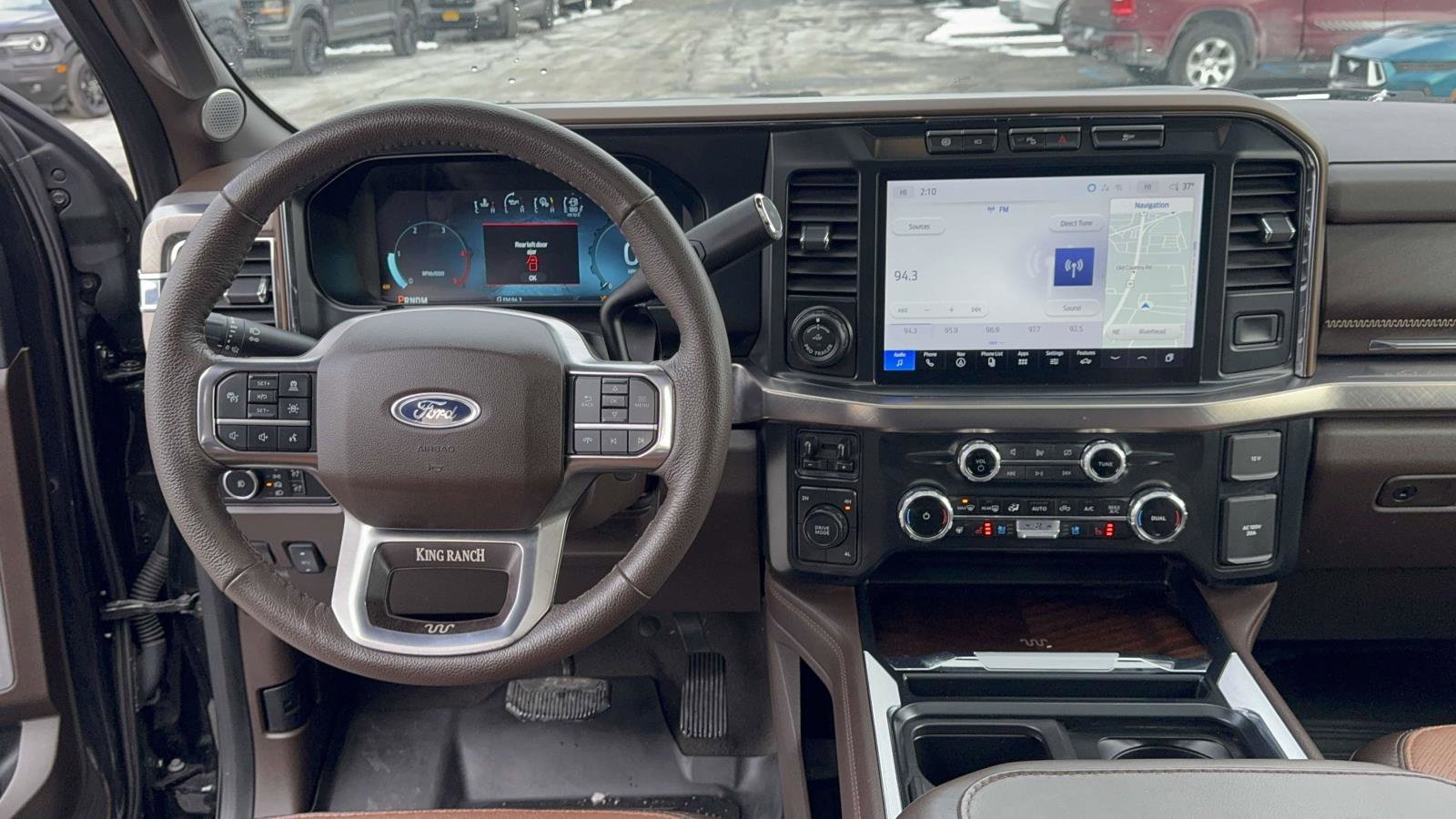 Used 2023 Ford F450 King Ranch w/ Chrome Package image 16