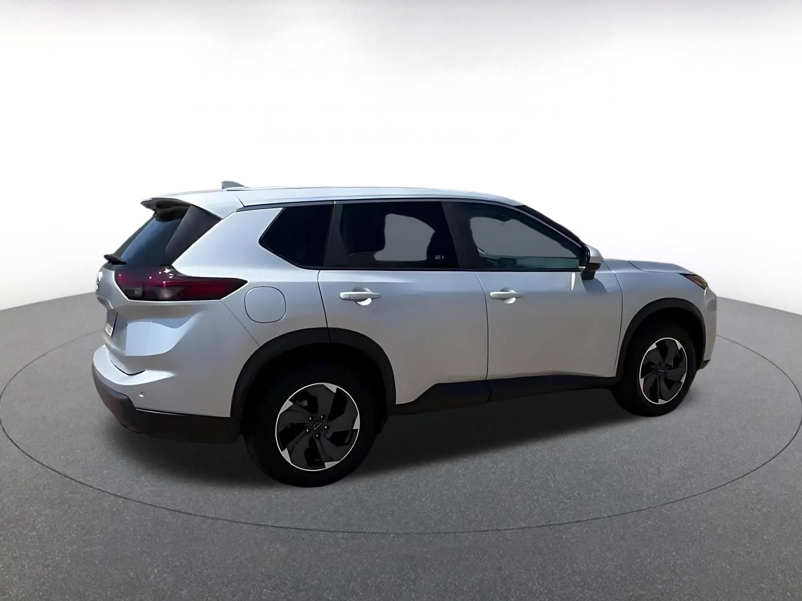 Used 2025 Nissan Rogue SV FWD image 14