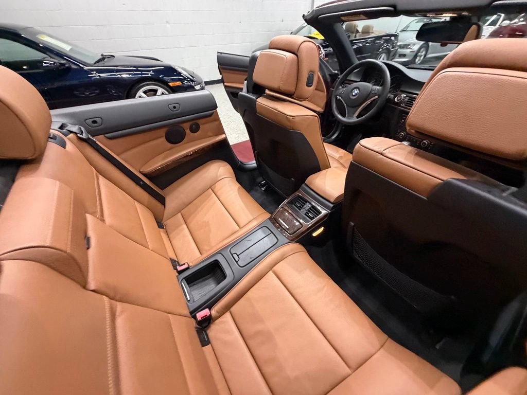 Used 2010 BMW 328i Convertible RWD image 25