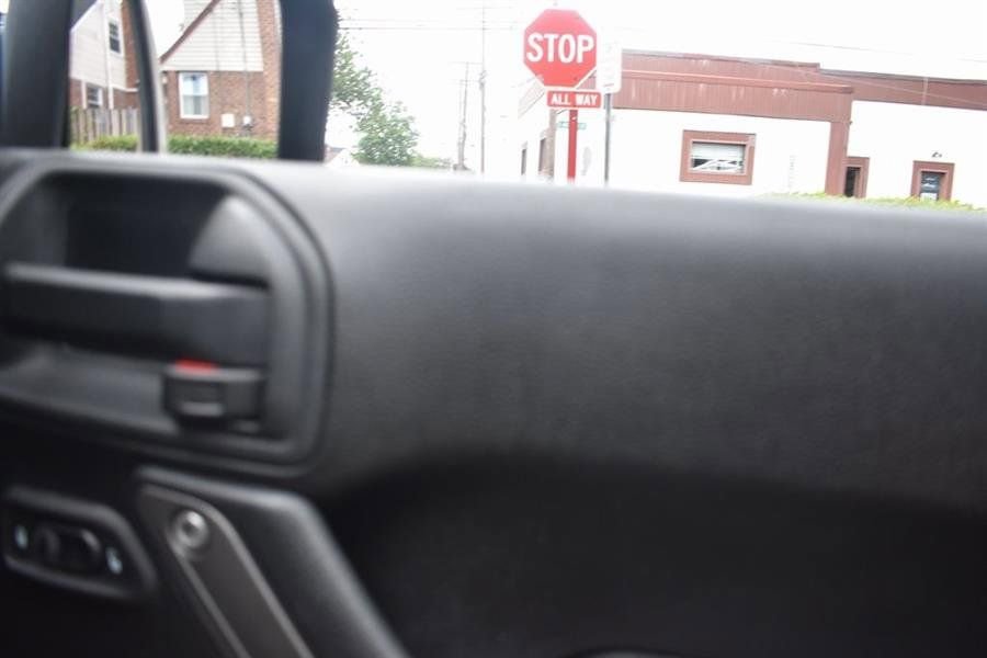 Used 2018 Jeep Wrangler Unlimited Sport S image 22