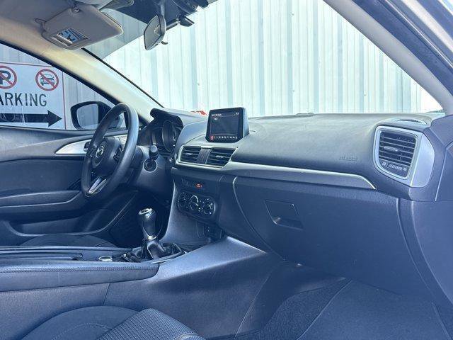Used 2017 MAZDA MAZDA3 Sport w/ Preferred Equipment Package image 38