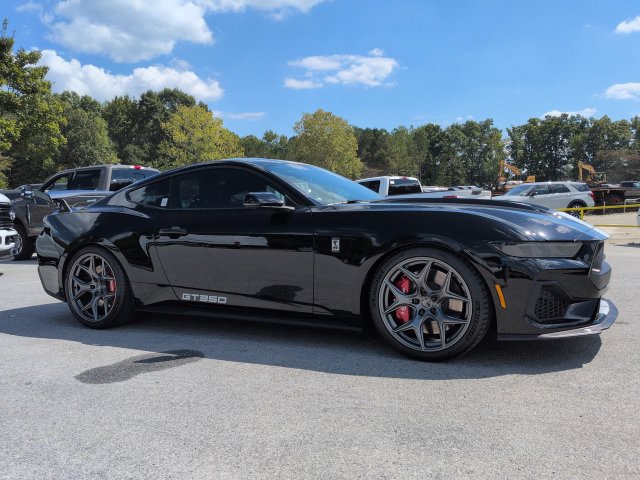 New 2026 Ford Mustang GT Premium w/ GT Performance Package RWD image 2
