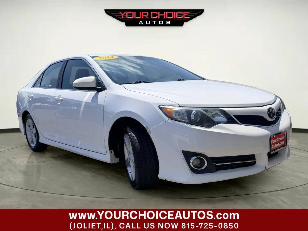 Used 2014 Toyota Camry SE FWD image 8