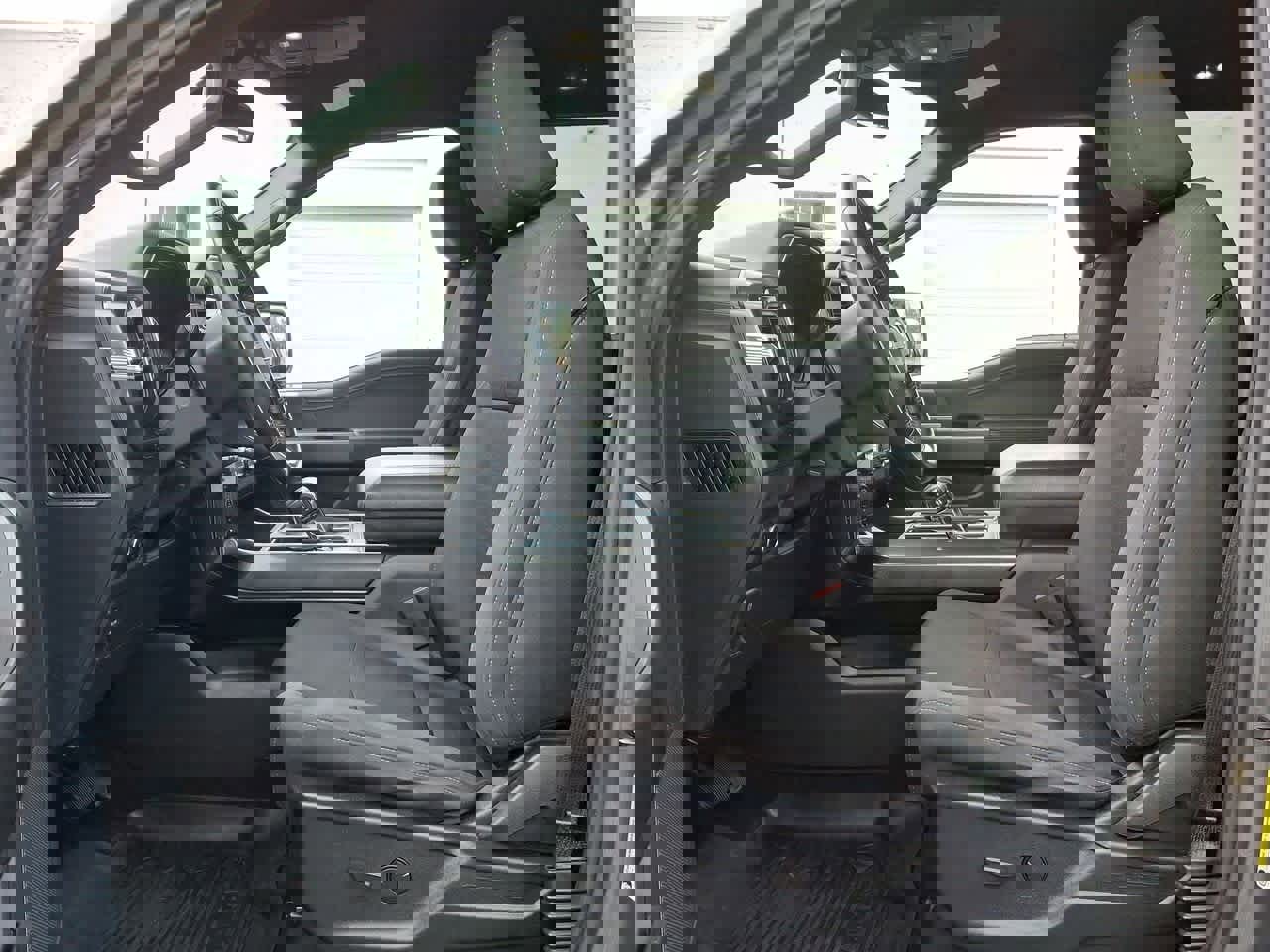 Certified 2022 Ford F150 XLT w/ Equipment Group 301A Mid image 17