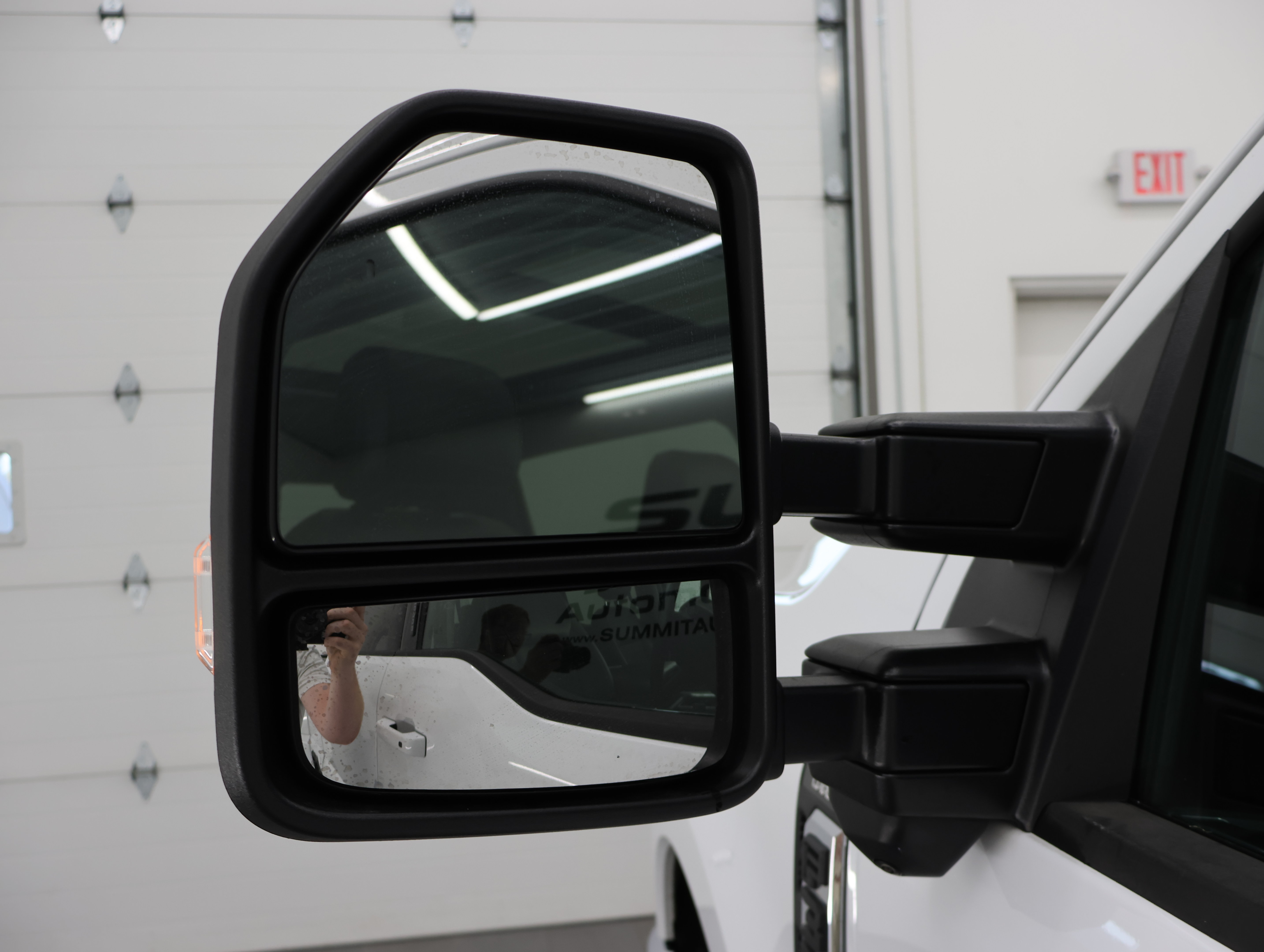 Used 2024 Ford F350 Lariat w/ Lariat Ultimate Package AWD/4WD image 43