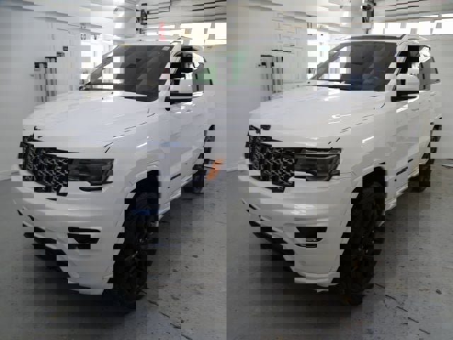 Used 2020 Jeep Grand Cherokee Altitude image 19