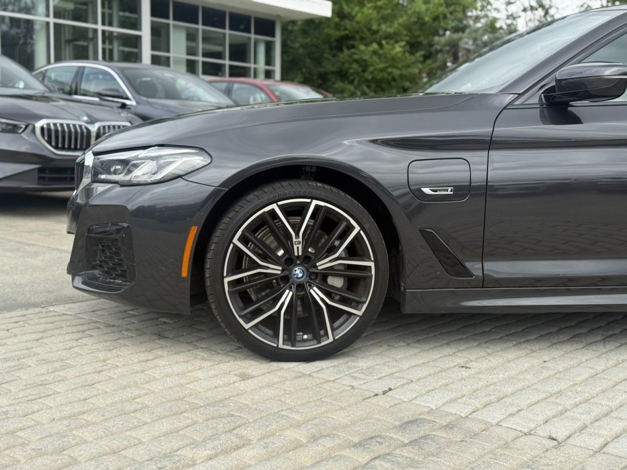 Certified 2023 BMW 530e w/ Executive Package RWD image 10