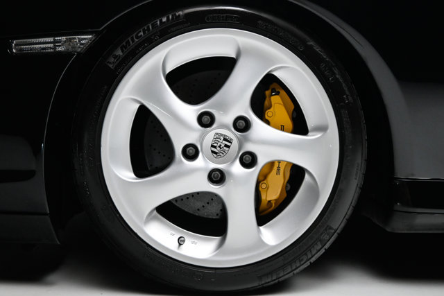 Used 2003 Porsche 911 GT2 RWD image 4