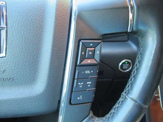 Used 2017 Lincoln Navigator Select image 23