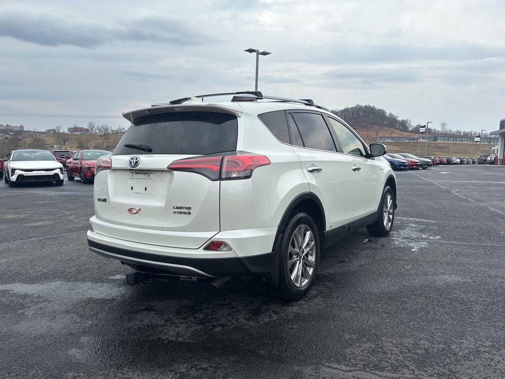 Used 2018 Toyota RAV4 Limited w/ Advanced Technology Package image 8