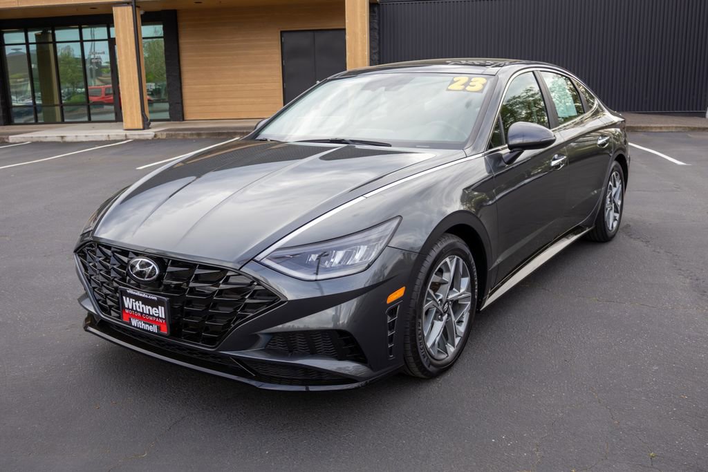 Certified 2023 Hyundai Sonata SEL w/ Convenience Package image 3