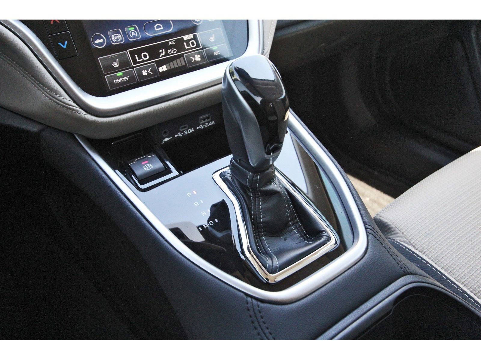 Certified 2025 Subaru Outback Premium image 28