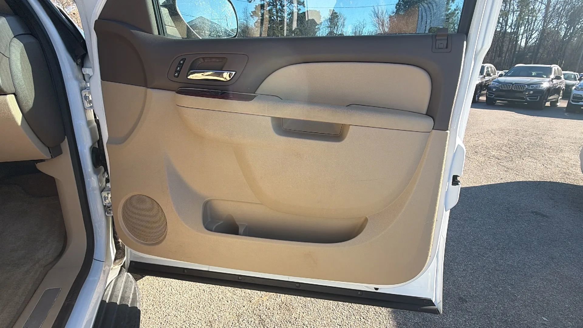 Used 2012 Chevrolet Tahoe LTZ image 14