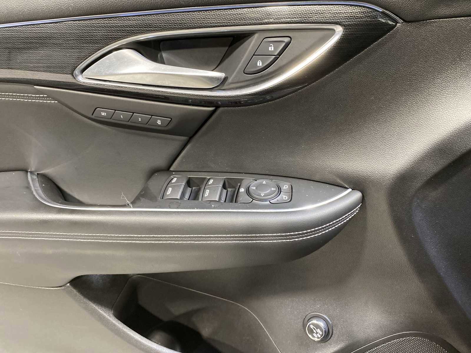 Used 2022 Buick Envision Essence w/ Sport Touring Package image 23