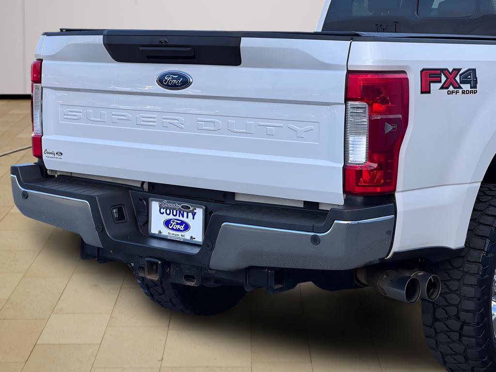 Used 2017 Ford F250 Lariat w/ Chrome Package image 43