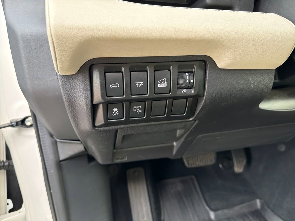 Used 2022 Subaru Ascent Limited image 18