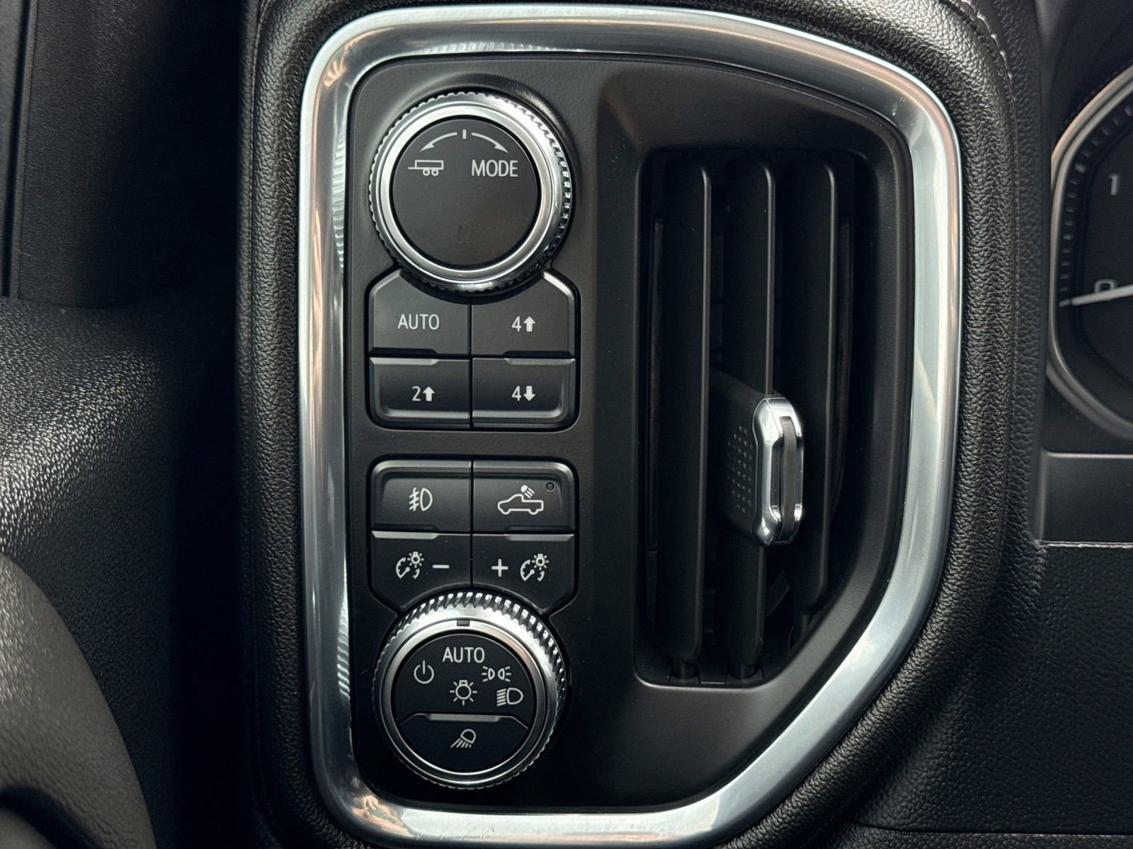 Used 2023 GMC Sierra 2500 Denali image 41