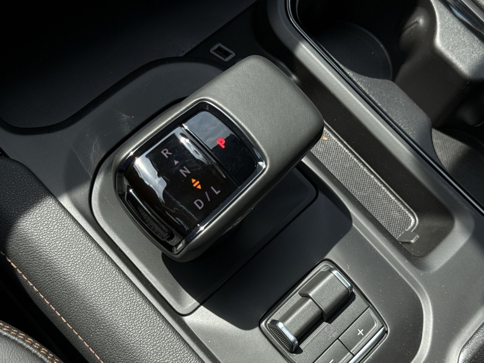 New 2026 GMC Sierra 1500 AT4 w/ AT4 Premium Package AWD/4WD image 22