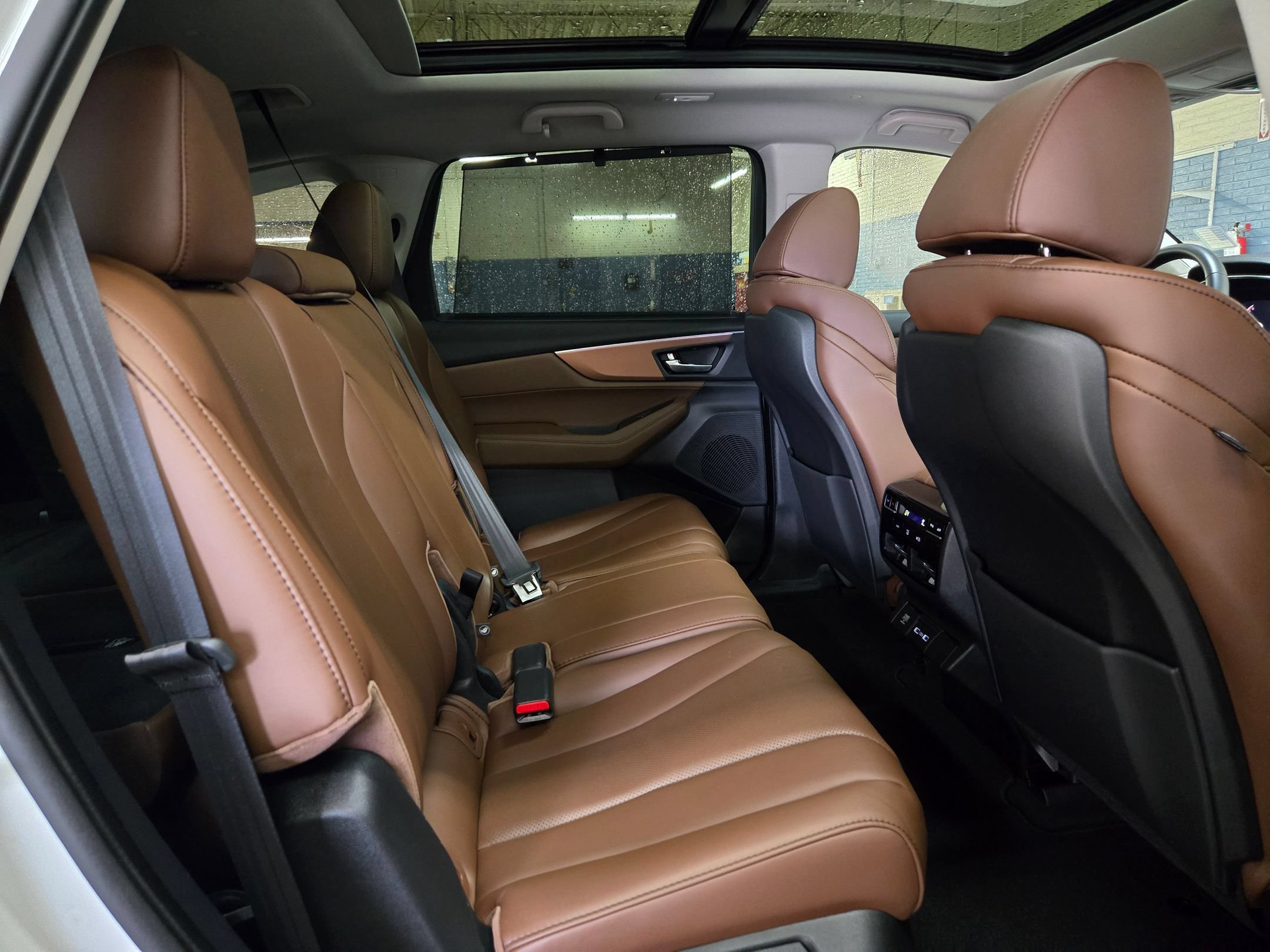 Certified 2023 Acura MDX FWD w/ Technology Package image 27