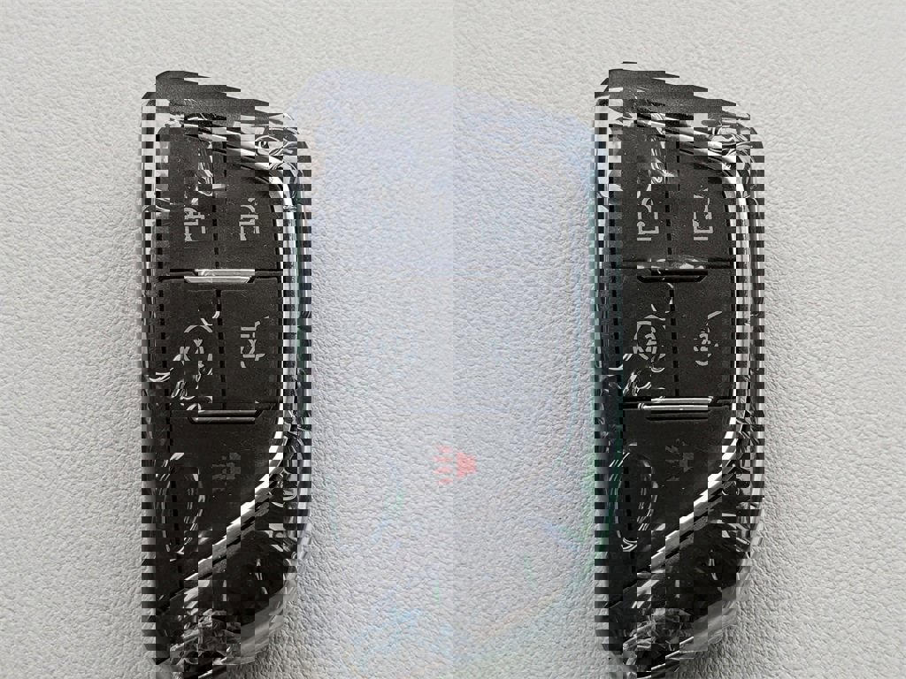 New 2026 Cadillac Vistiq Luxury w/ LPO, Floor Liner Package image 34