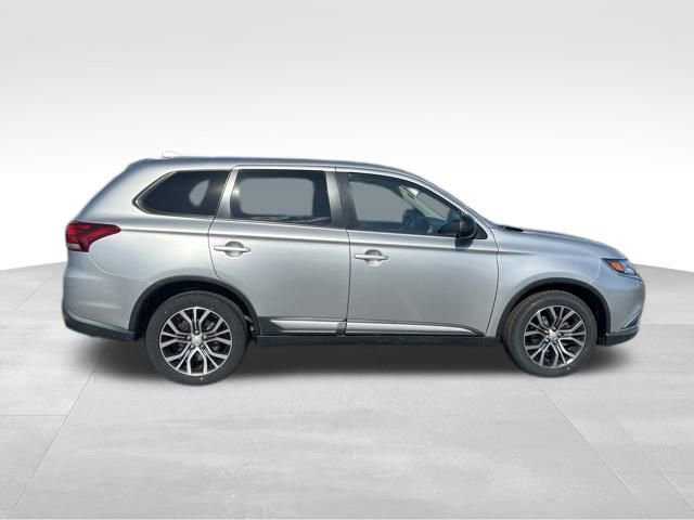 Used 2018 Mitsubishi Outlander AWD image 8