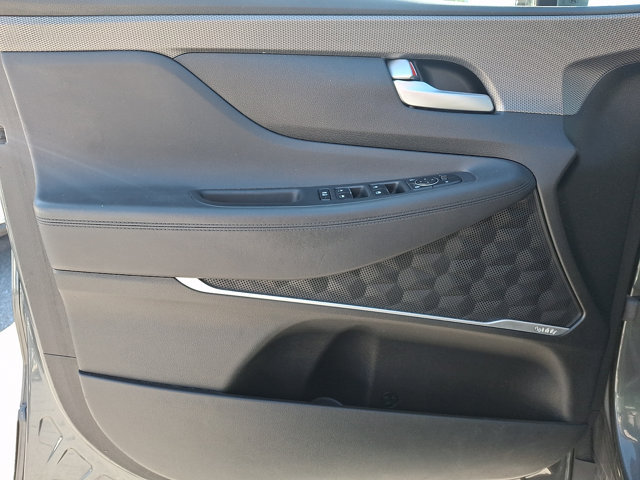Used 2019 Hyundai Santa Fe SEL AWD/4WD image 12