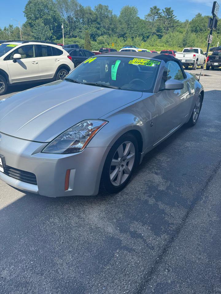 Used 2004 Nissan 350Z Touring image 3