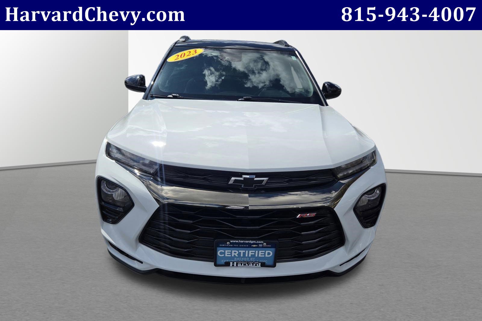 Used 2023 Chevrolet TrailBlazer RS w/ Sun and Liftgate Package image 2