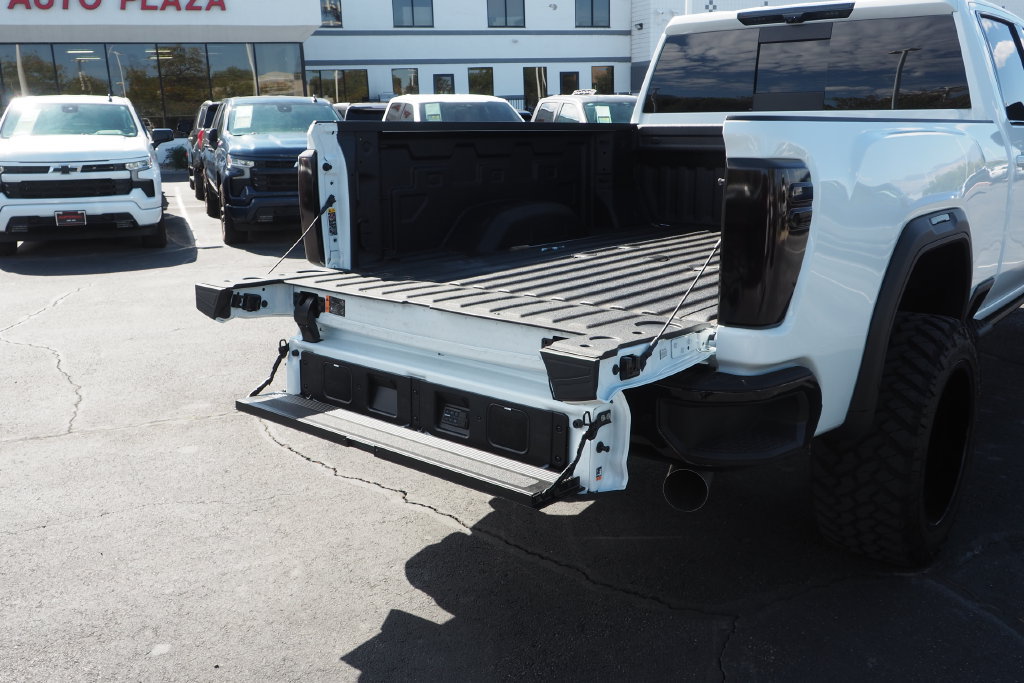 Used 2026 GMC Sierra 2500 AT4X AWD/4WD image 16