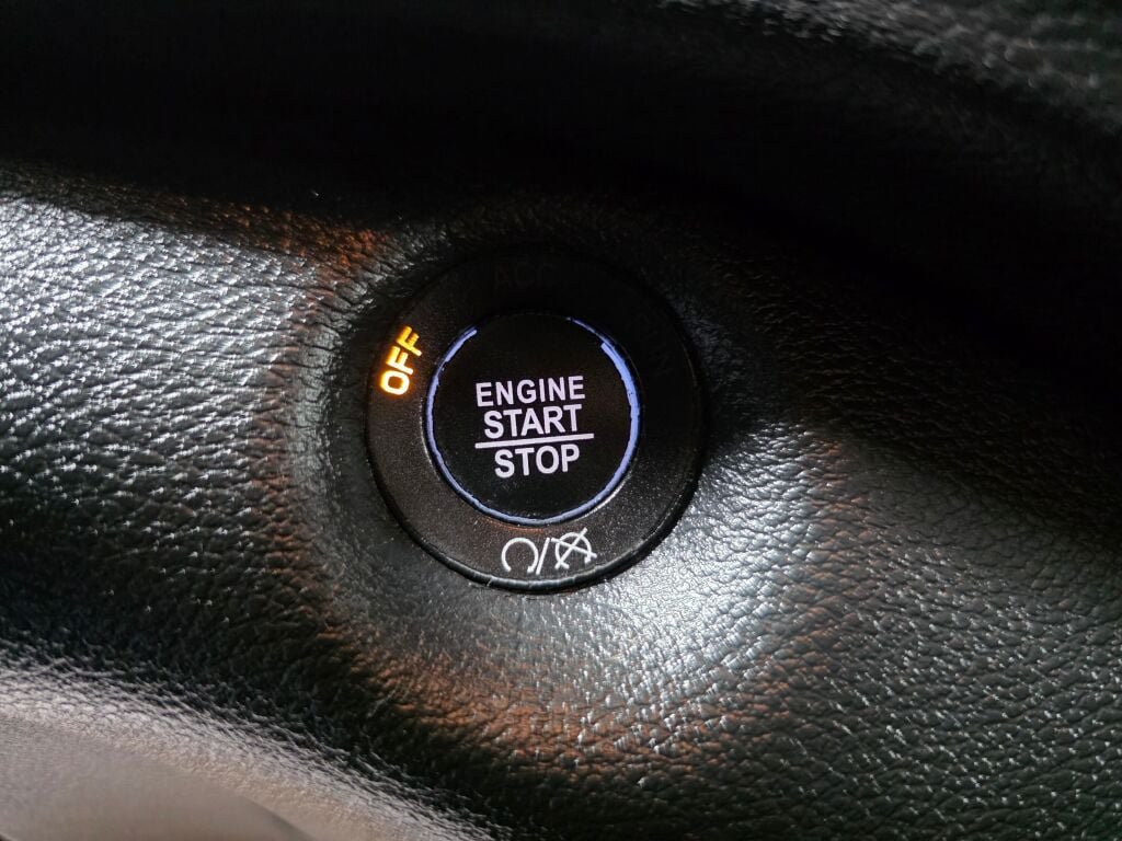 Used 2020 Jeep Cherokee High Altitude AWD/4WD image 17
