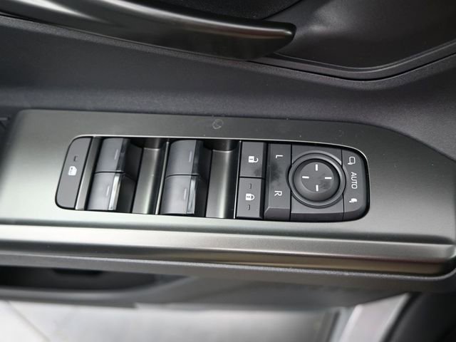 New 2026 Toyota C-HR AWD/4WD image 9