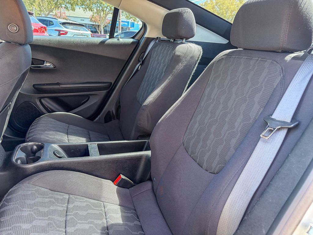 Used 2014 Chevrolet Volt FWD image 39