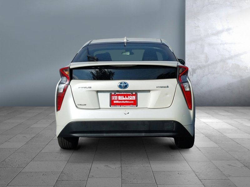 Used 2017 Toyota Prius Three image 5
