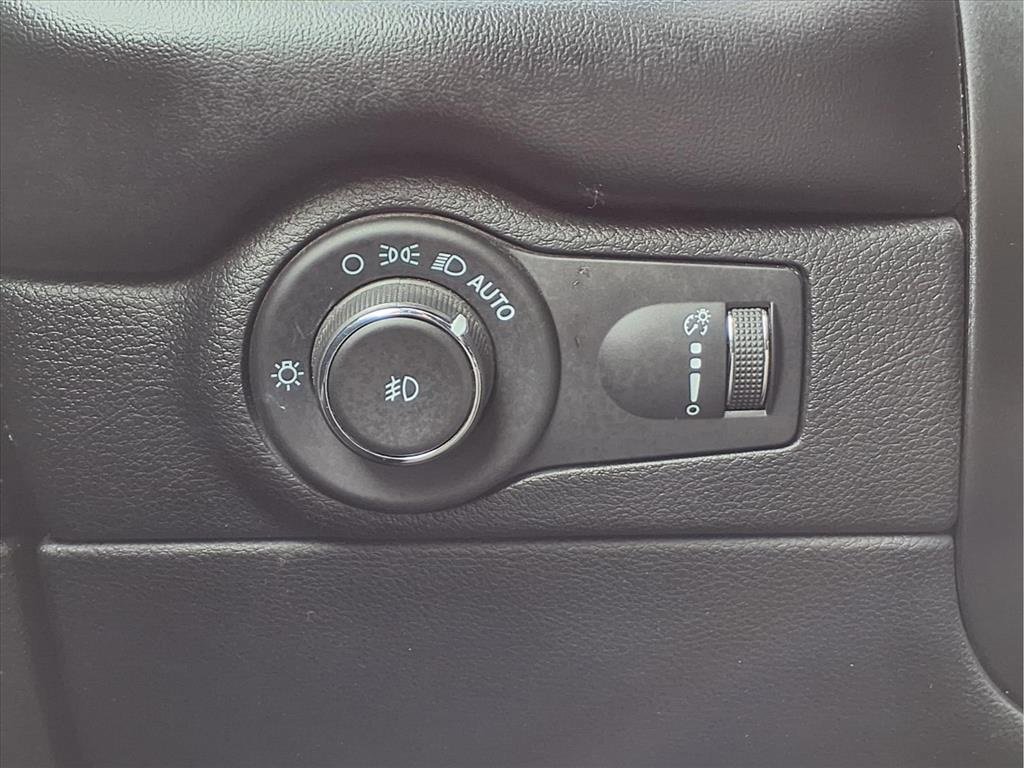 Used 2021 Dodge Durango GT image 12