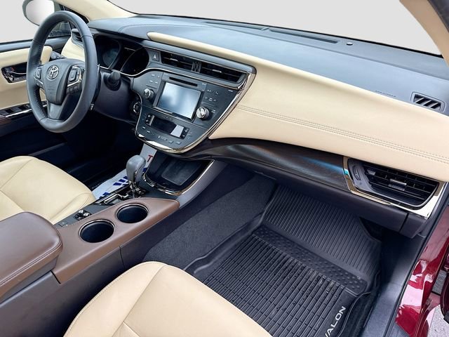 Used 2018 Toyota Avalon XLE Premium w/ All Weather Liner Package image 32