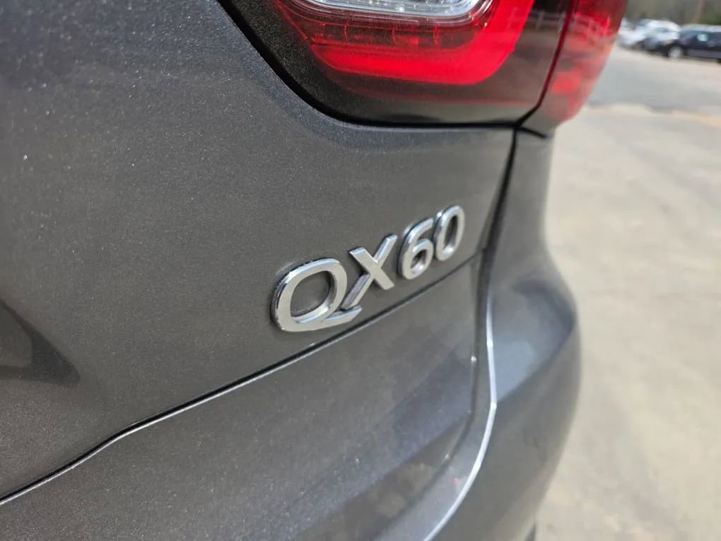 Used 2018 INFINITI QX60 FWD image 11