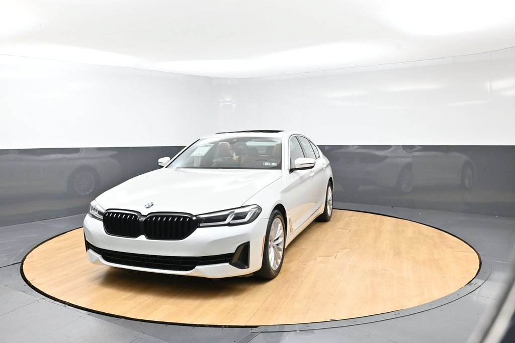 Used 2022 BMW 530i xDrive w/ Convenience Package AWD/4WD image 4