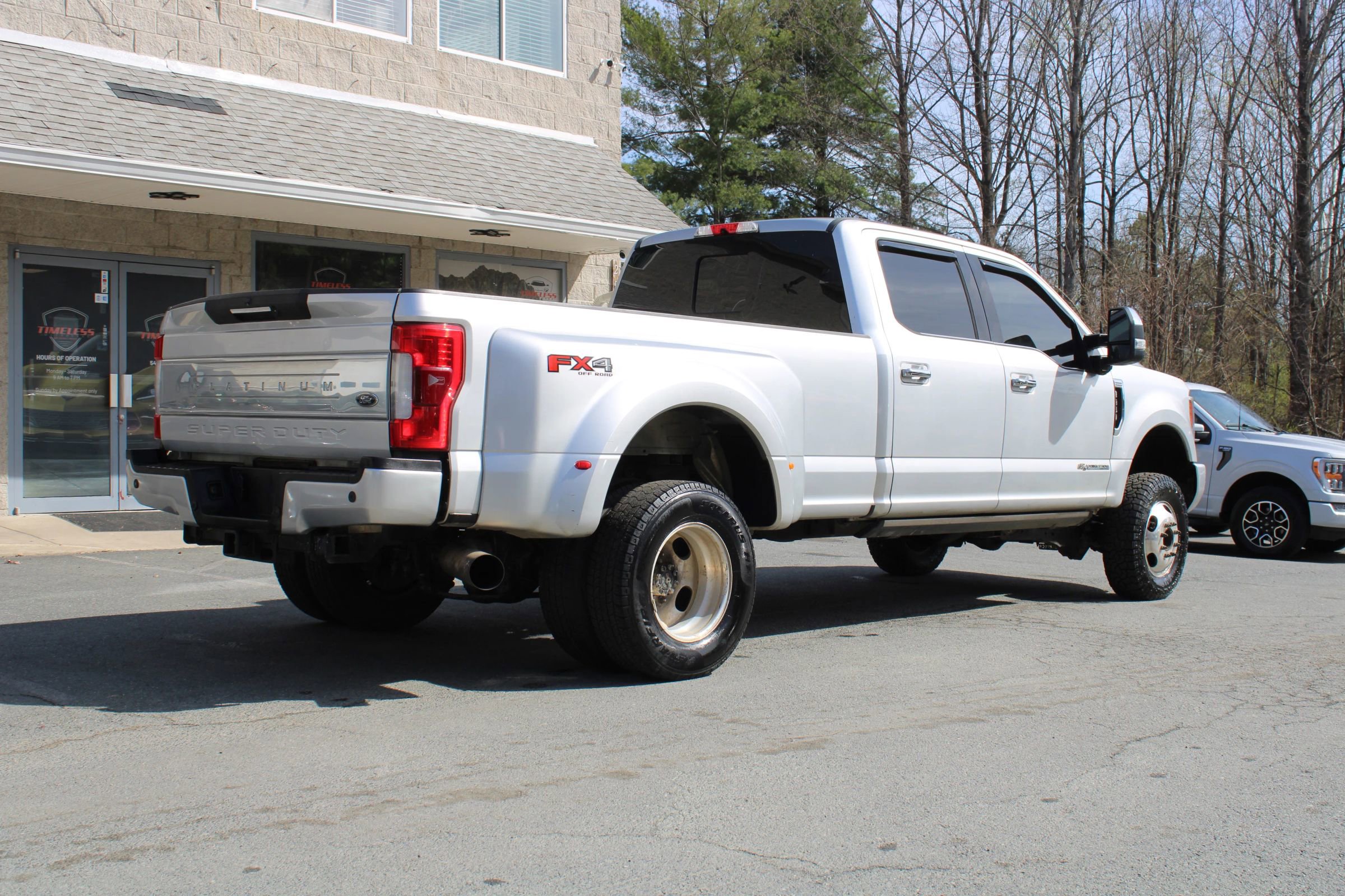 Used 2018 Ford F350 Platinum w/ Platinum Ultimate Package image 6