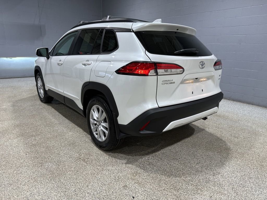 Certified 2023 Toyota Corolla Cross LE image 6