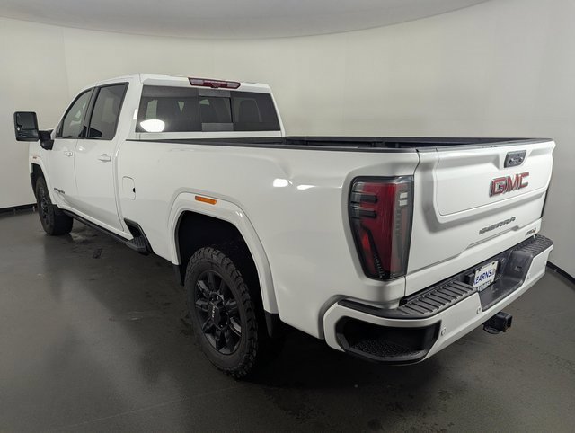 Used 2024 GMC Sierra 2500 AT4 w/ AT4 Premium Plus Package image 6