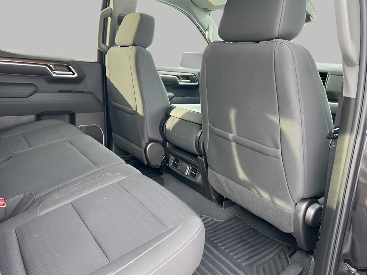 Used 2022 Chevrolet Silverado 1500 LT image 31